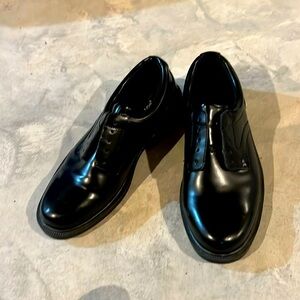 Dear stag men’s dress shoes, size 9 1/2 no shoelaces